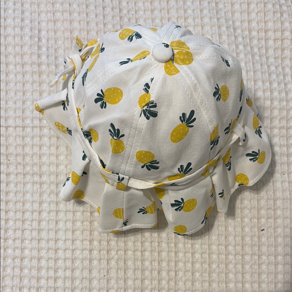 Baby pineapple sun hat great to protect your little o e from the sun!!